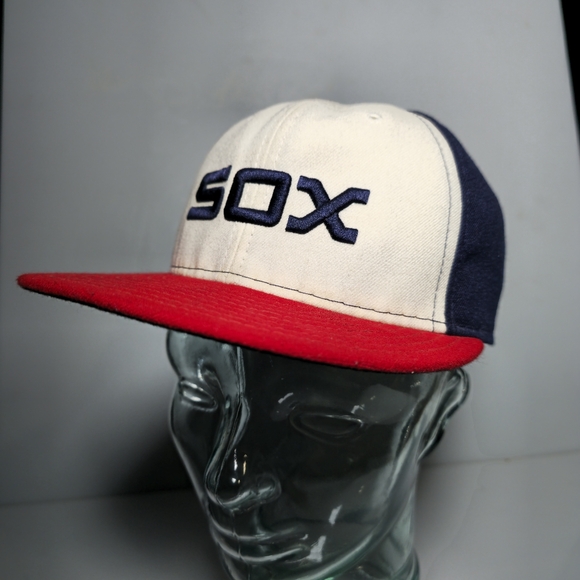 New Era Chicago White Sox Official On-Field MLB Players' Fitted Cap Size 7 1/4 - Picture 9 of 16